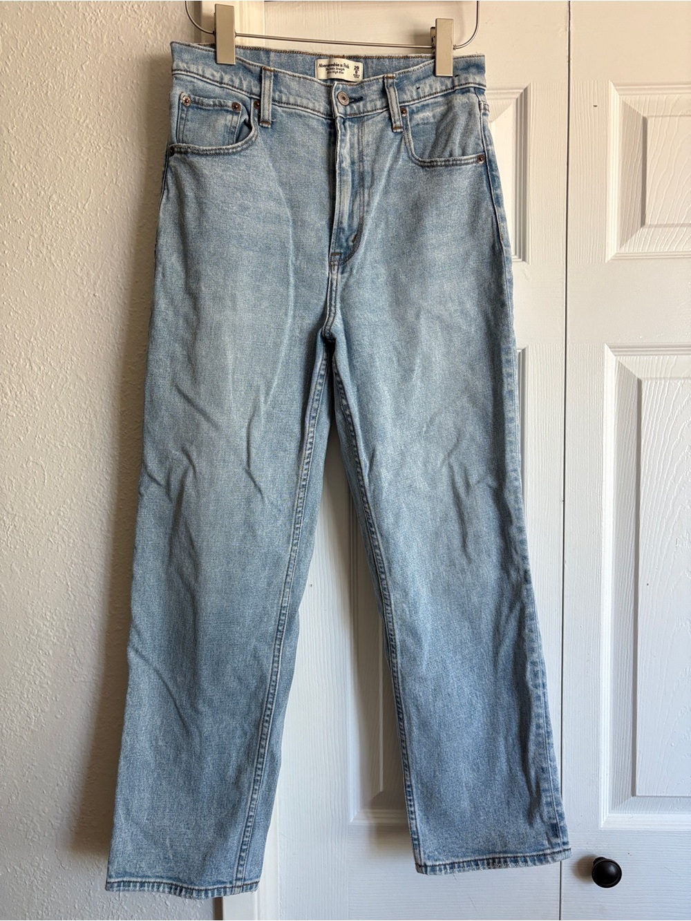 Abercrombie & Fitch Curve Love The Ankle Straight Ultra High Rise Jeans | 29/8